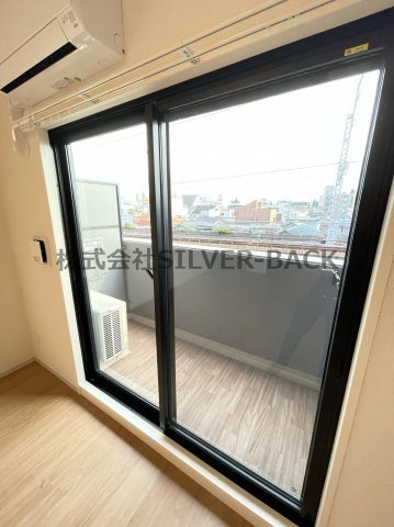 フォーリアライズ大阪ウエストベイのバルコニー