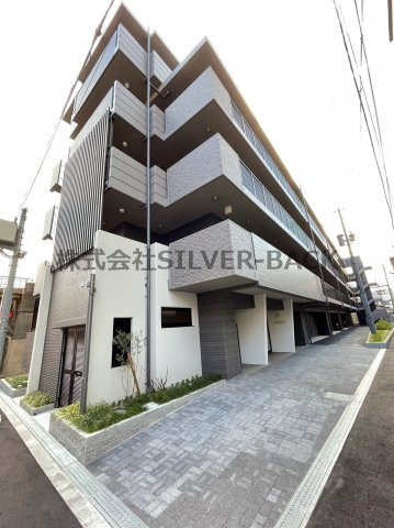 フォーリアライズ大阪ウエストベイの外観