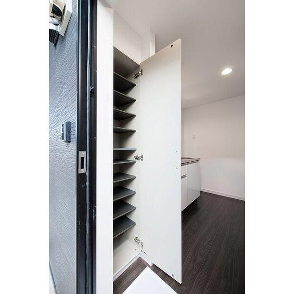 Dolce(ドルチェ)の玄関