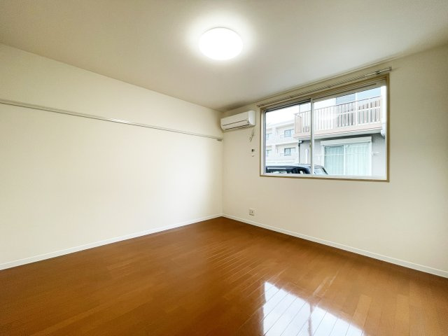 ヒカリハイツ　Bの居間・リビング