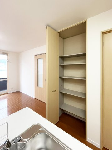 ヒカリハイツ　Bの収納