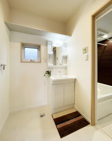 ヒカリハイツ　Bの洗面所