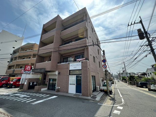 リヴィエール鳥飼の外観