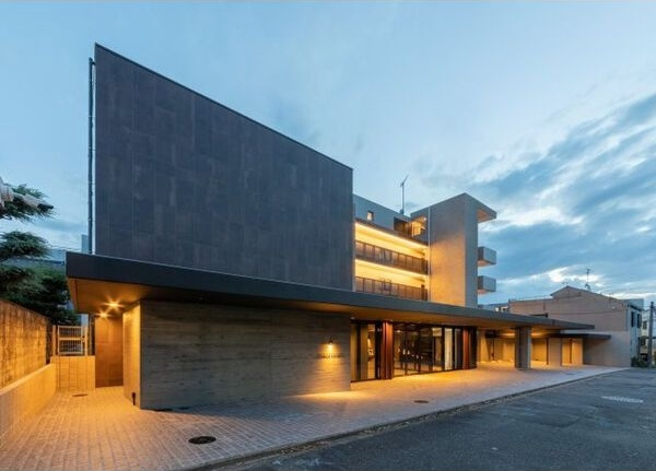 RESIDENCE　KIKUZAKA