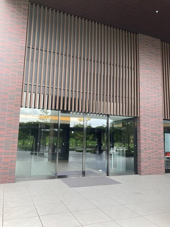 シティタワー金町タワー棟のエントランス
