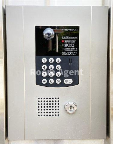 ソフィア本山のエントランス