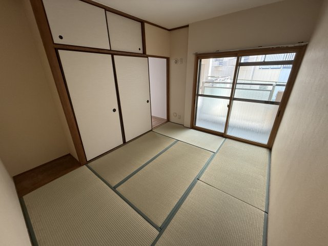 ハイツ桜花坂の和室
