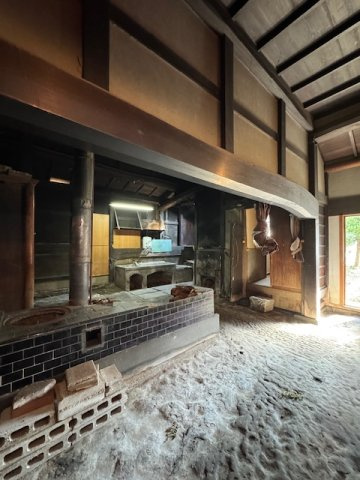 天理市長柄町　中古戸建のキッチン|古き良き日本の美を残す建物