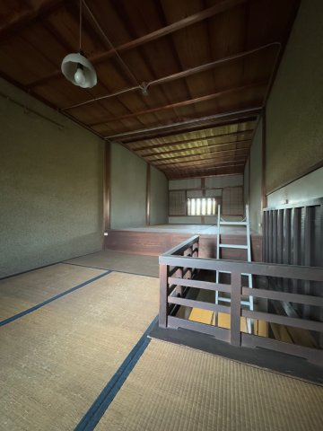 天理市長柄町　中古戸建の和室|屋根裏部屋