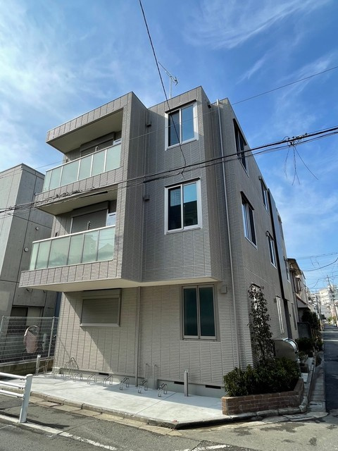 ウィスタリア中野の外観