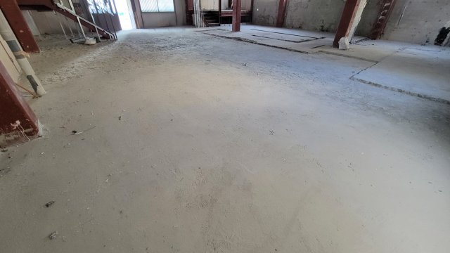 福澤ビルの内装