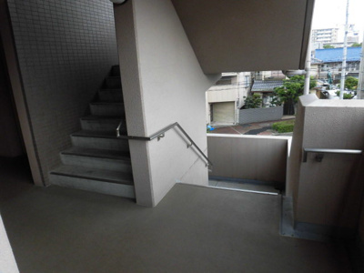 【その他共用部分】 | カーサヴェルデ大道南 | 階段です