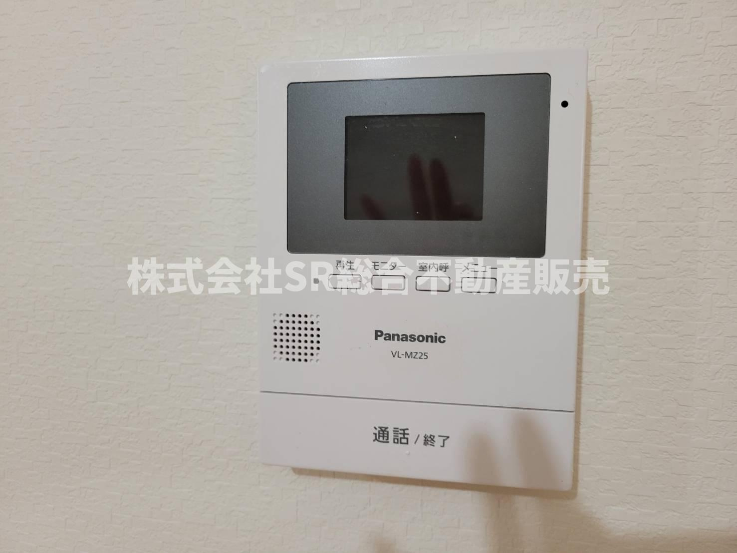御厨東1丁目中古戸建の防犯設備|モニター付きインターホンがあり女性やお子様にも安心です！
