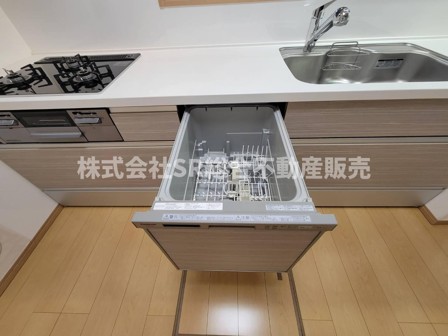 御厨東1丁目中古戸建のキッチン|あると嬉しい食洗機です♪
