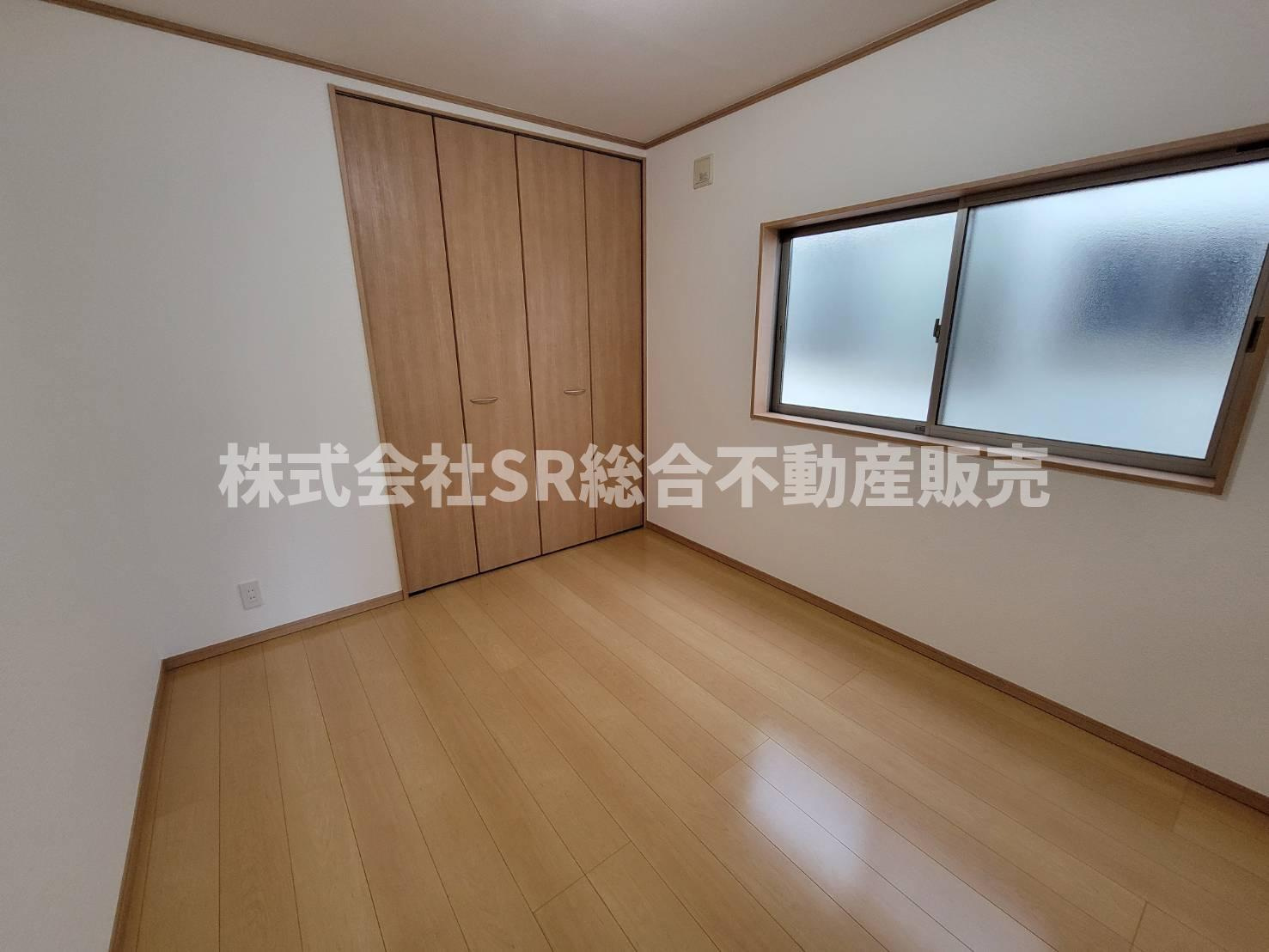 御厨東1丁目中古戸建の寝室|使い勝手のいい寝室です