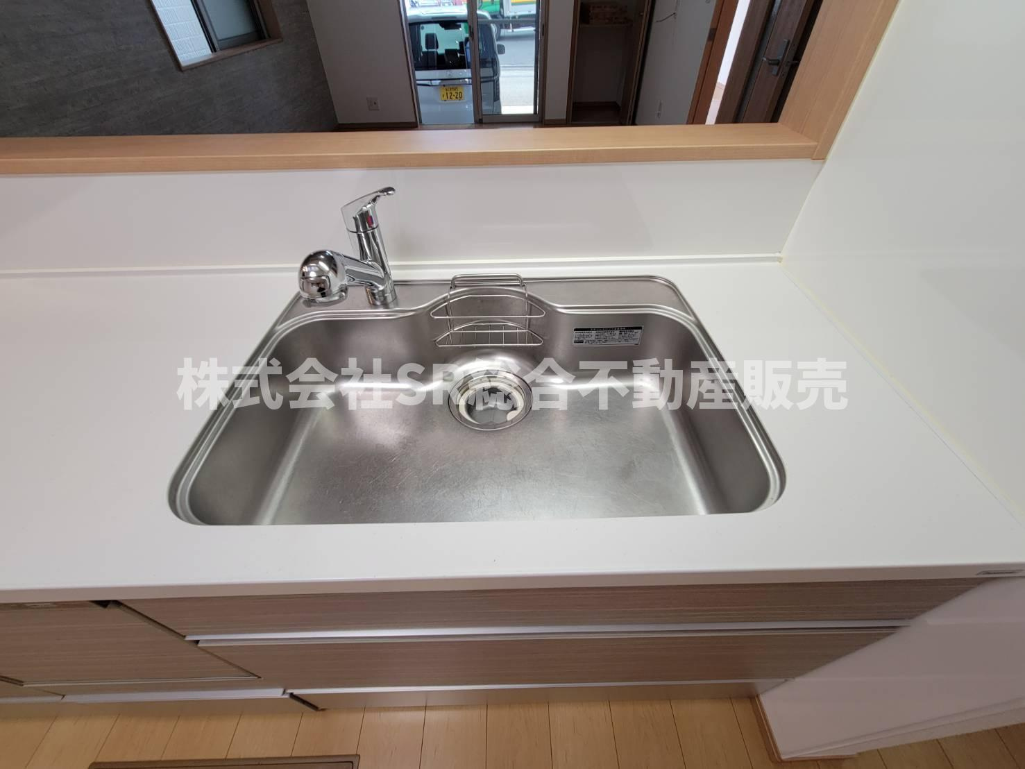 御厨東1丁目中古戸建のキッチン|シンクピカピカです♪