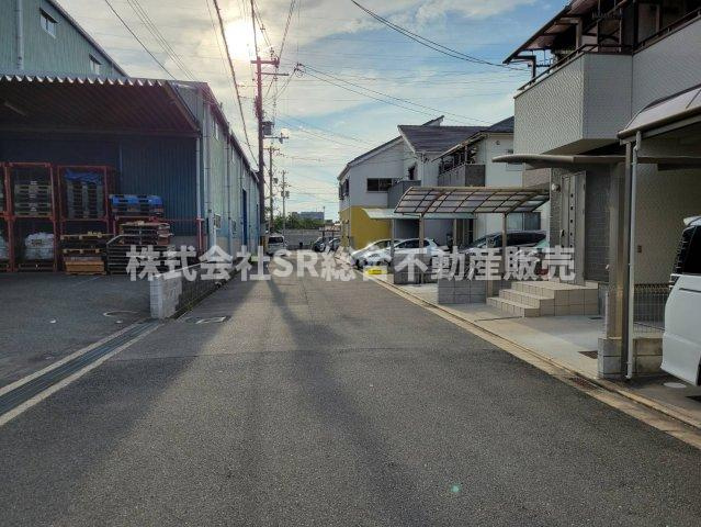 御厨東1丁目中古戸建の前面道路含む現地写真|前面道路含む現地写真です
