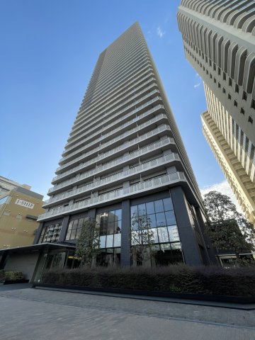 ルネッサなんばタワー