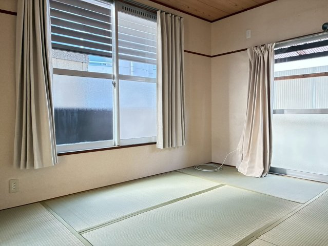 グリーンハイツＢ棟の居間・リビング