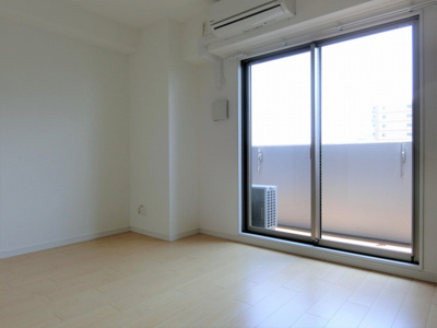 【居間・リビング】 | アークグラン大阪WEST | ゆったり過ごせるリビングです