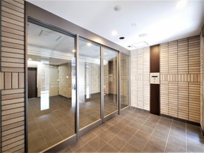 【エントランス】 | アークグラン大阪WEST | ゆとりのあるエントランスです