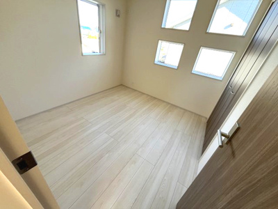 【寝室】 | 大和高田市西坊城 全5棟 1号棟