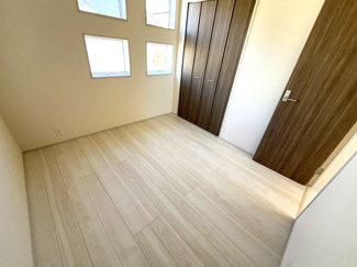 【洋室】 | 大和高田市西坊城 全5棟 1号棟