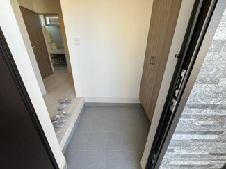 【玄関】 | 大和高田市西坊城 全5棟 1号棟