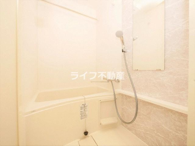 エスリード大阪NAGAHORIGATEの浴室|コンパクトで使いやすいお風呂です