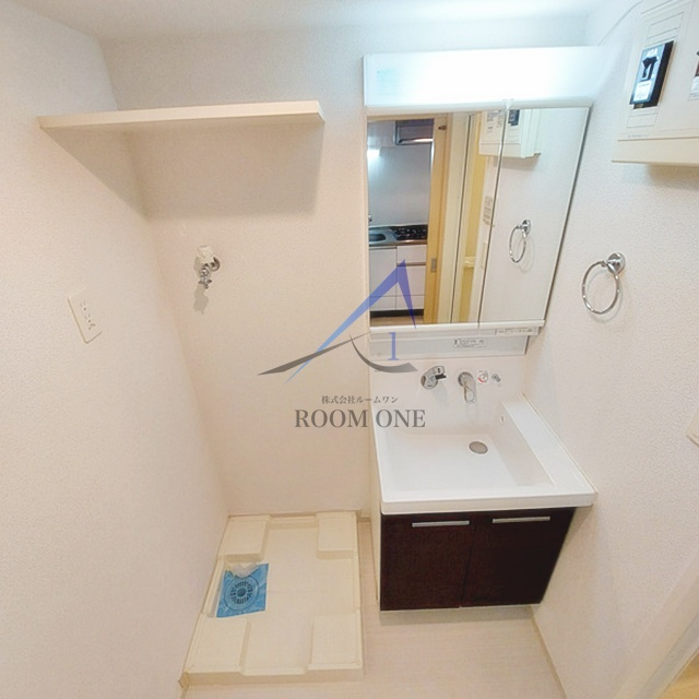 ＤＲマンションⅡの洗面所|独立洗面台です。