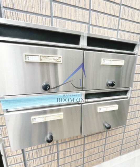 ドエル・ウッズのその他共用部分|集合ポストです。