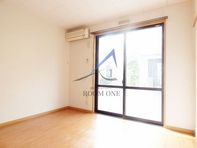 ドエル・ウッズの居間・リビング|洋室のお部屋です。