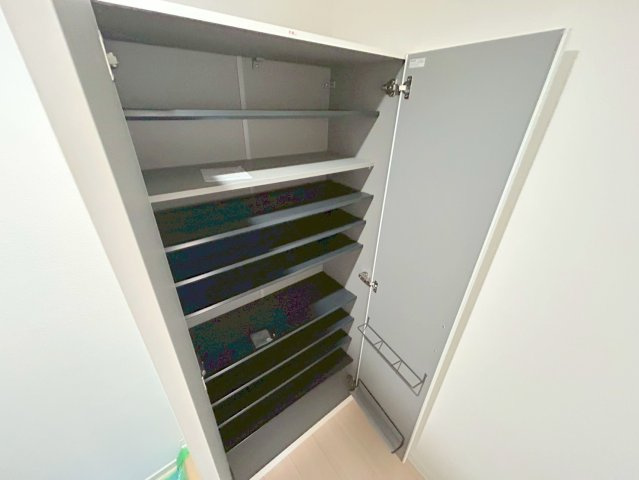 第2グランドコーポラス新大阪の収納