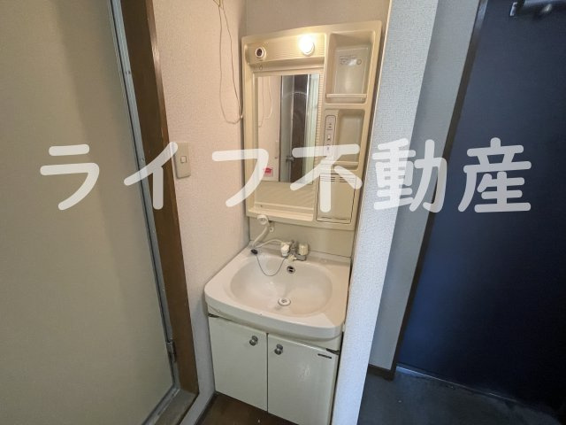 YANOロイヤルガーデンの独立洗面台