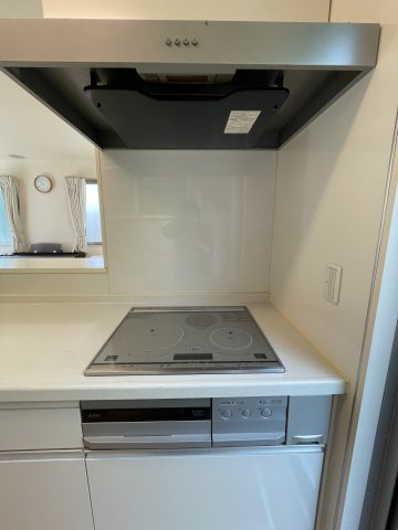 中古戸建・中古住宅　郡山市安積町成田西前坂　オール電化住宅　安積二小・安積二中のキッチン