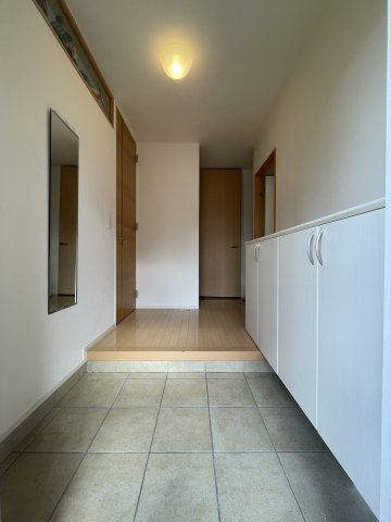 中古戸建・中古住宅　郡山市安積町成田西前坂　オール電化住宅　安積二小・安積二中の玄関