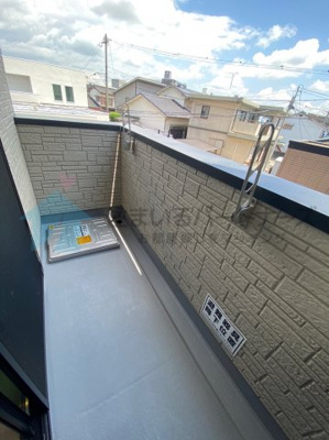 【バルコニー】 | シエレトワール | 落ち着いた時間を過ごせるバルコニーです