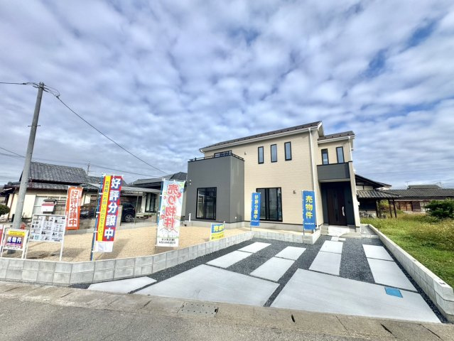 いろどりアイタウン佐野市栃本町　1号棟の駐車場|カースペース２台可能です♪