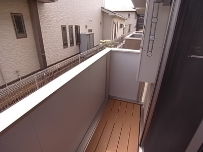 【バルコニー】 | La Luce 奏の杜（ラ ルーチェ） | 暖かな日差しのふりそそぐバルコニー