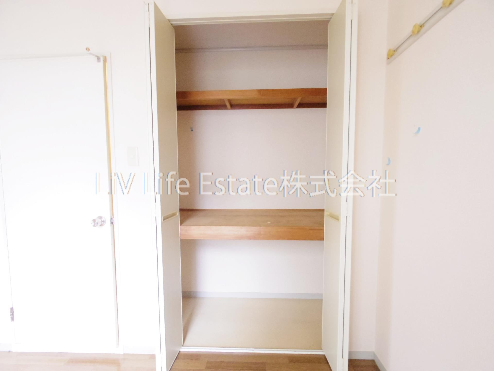 東村山市廻田町１丁目の賃貸マンションの収納