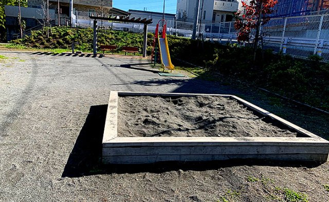 忠生見晴らしの丘公園【徒歩7分】