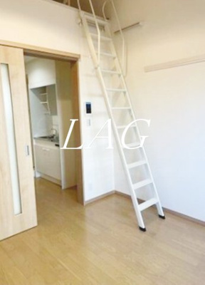 【居間・リビング】 | ハイ・ブリッジ南千住 | 洋室のお部屋です。