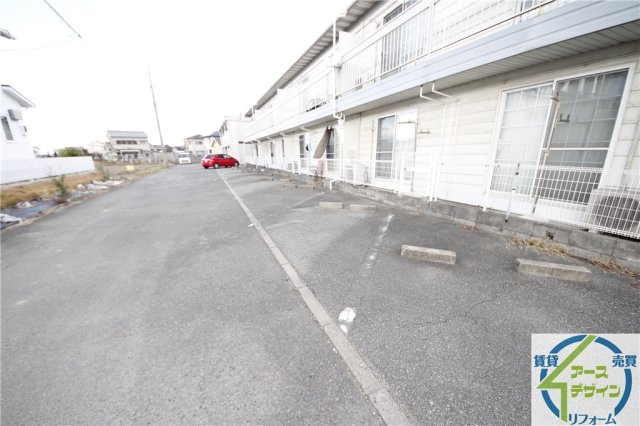 ハイツ清水の駐車場