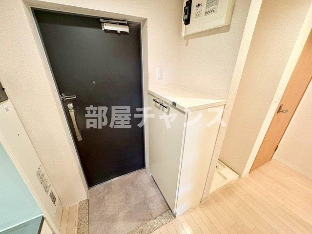 プラチナ名古屋ビルの玄関
