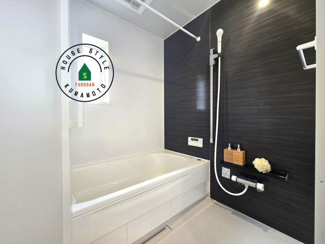 熊本市北区梶尾町第9-3棟（1号棟）の内観：施工例|浴室は一日の疲れを癒す場所だから、家族みんながゆったりできる快適設計。追い炊き機能付きオートバス。安定した温度で、いつでも快適に入浴できます。