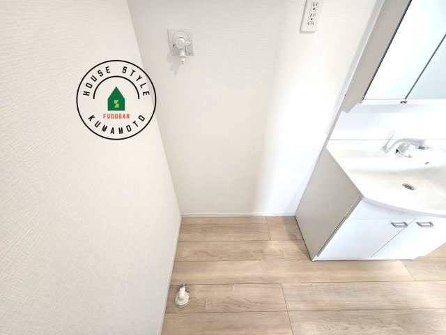 熊本市北区梶尾町第9-3棟（1号棟）の内観：施工例|ランドリースペースは広さもたっぷり。