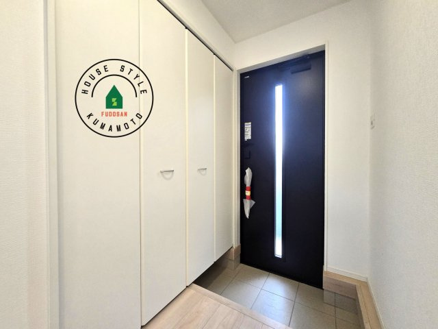 熊本市北区梶尾町第9-3棟（2号棟）の内観：施工例|二重ロックでしっかり防犯対策ができます。