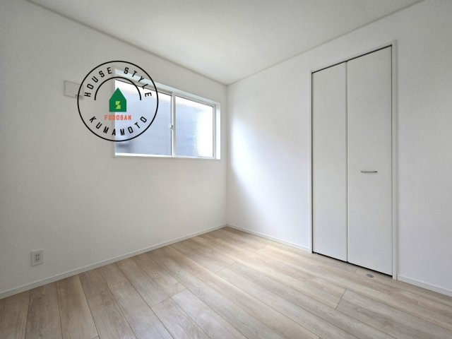 熊本市北区梶尾町第9-3棟（3号棟）の内観：施工例|元気いっぱいのお子様が活躍するお部屋です。