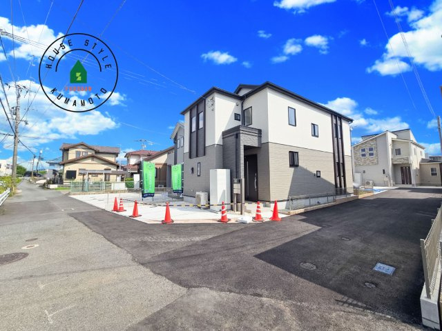 熊本市南区薄場2丁目第2-2棟（2号棟）の前面道路含む現地写真|見学の時間などお気軽にお問い合わせ下さい。