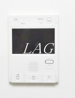 【セキュリティ】 | ARTESSIMO CARO | モニター付きインターホンです。